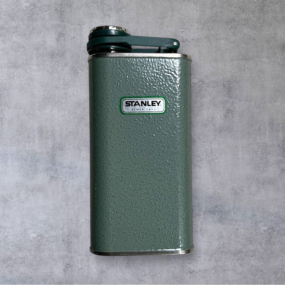 NWOT Stanley Classic Easy Fill Wide Mouth Flask in Hammertone Green, 8 OZ